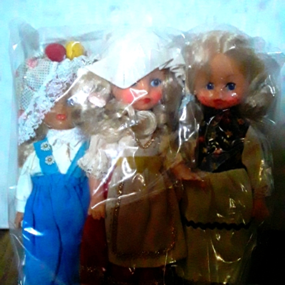 Collectable vintage dolls hong kong